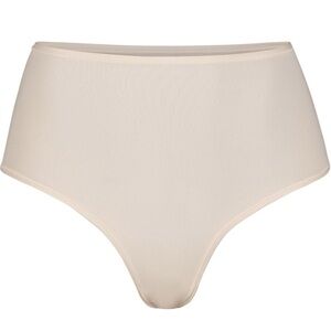 NWT SKIMS FITS EVERYBODY HIGH-WAISTED THONG